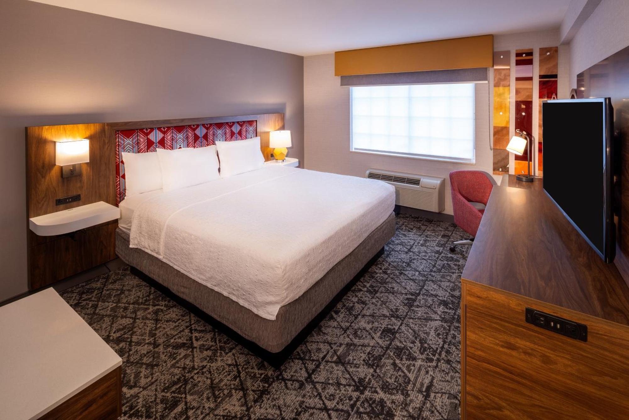Hampton Inn Pullman Exterior photo