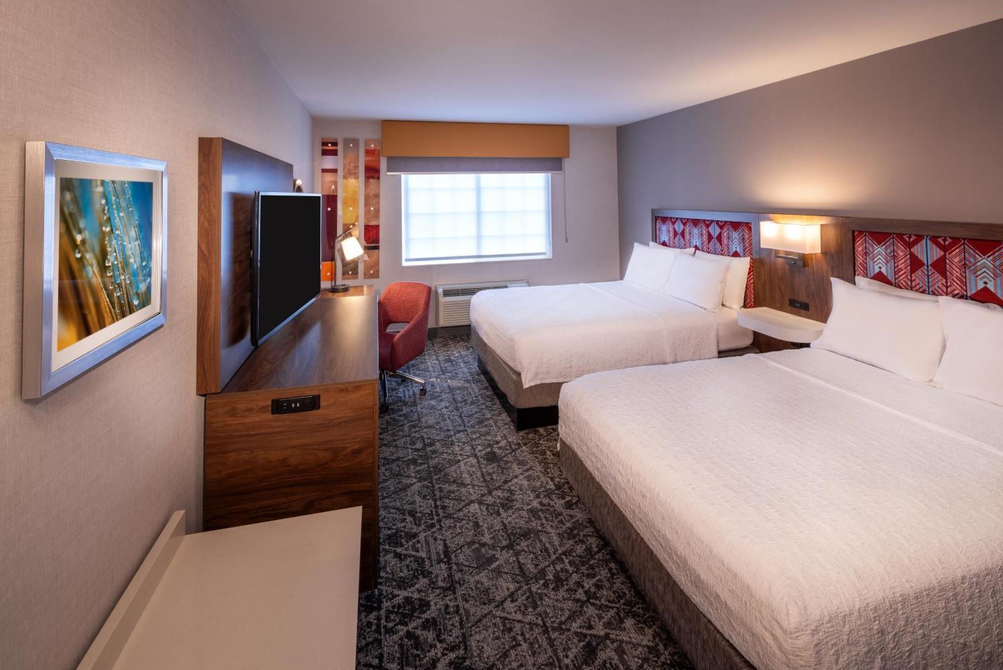 Hampton Inn Pullman Exterior photo