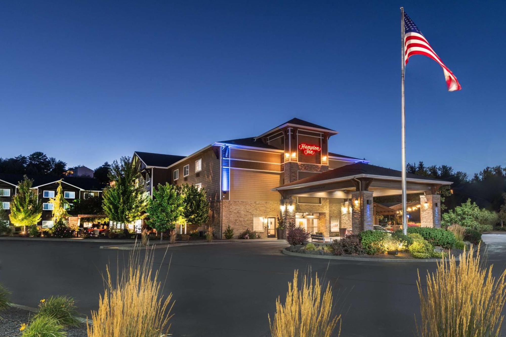Hampton Inn Pullman Exterior photo